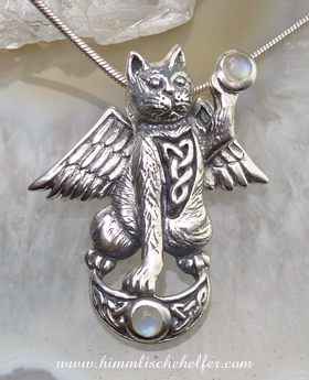 katze_150512_krafttier_fluegel.jpg