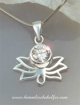 lotus_050813_zirkonia_anhaenger_schmuck.jpg