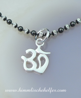 om_180515_schmuck_kettenanhaenger.jpg